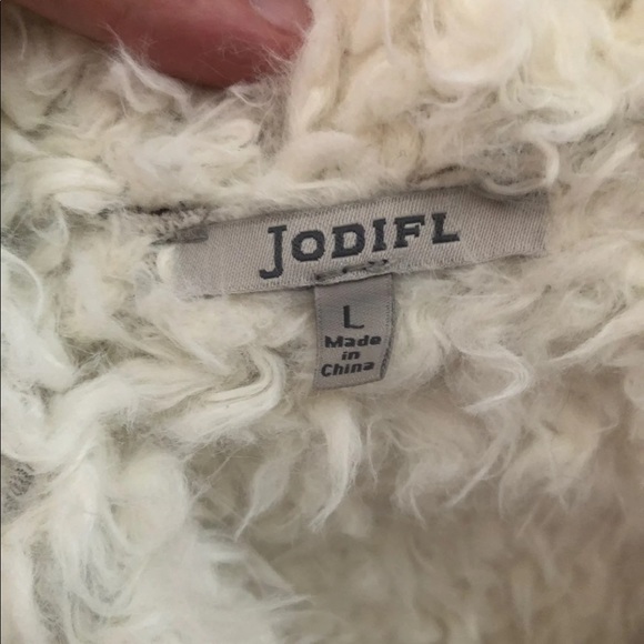 Plaid/Fur Vest - Picture 3 of 3